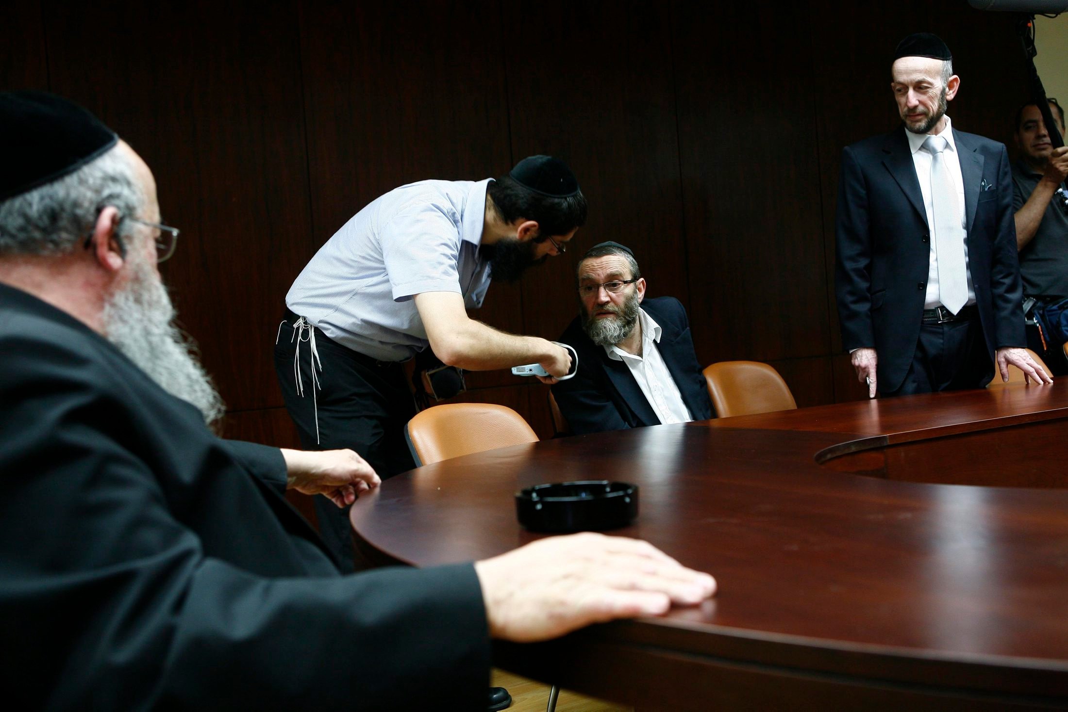 Can t Find Kashrut Answer Ask A Rabbi 